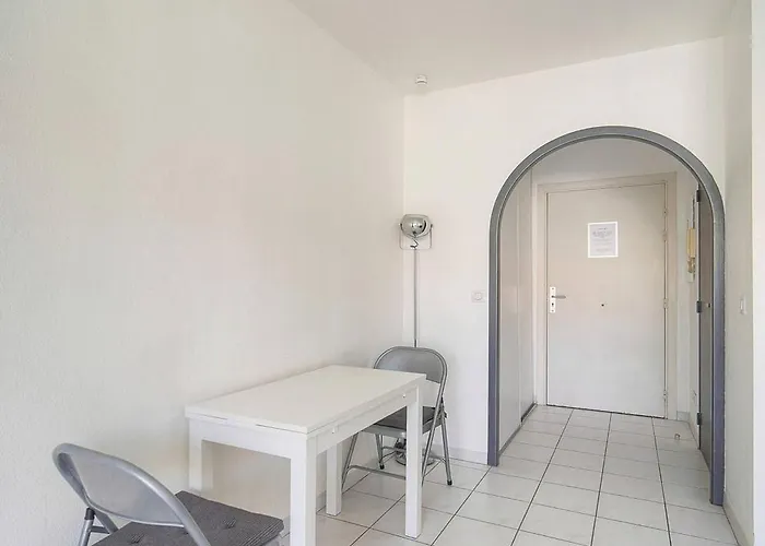 Frgk Gallieni Terrace Quiet Executive Walk To Palais *