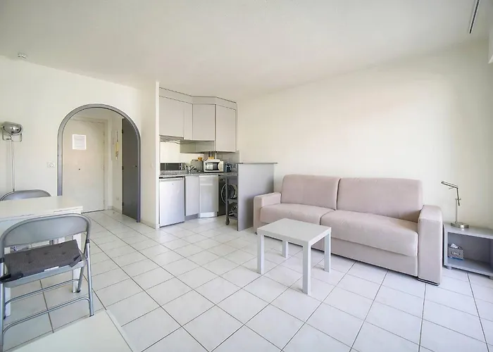 Apartamento Frgk Gallieni Terrace Quiet Executive Walk To Palais *