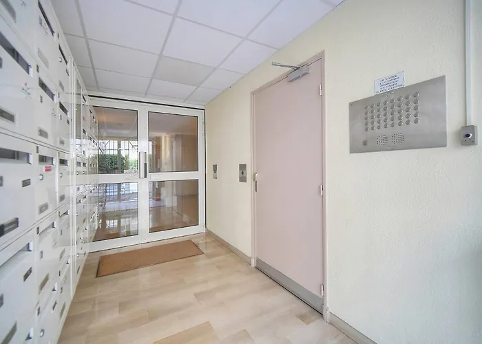 Frgk Gallieni Terrace Quiet Executive Walk To Palais Apartment