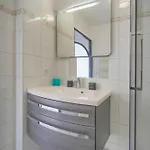 Апартаменты Frgk Gallieni Terrace Quiet Executive Walk To Palais *